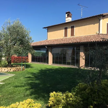 A Due Passi Dal Mare Apartment *