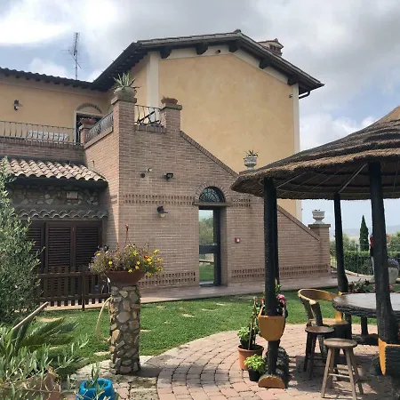 A Due Passi Dal Mare Apartment *