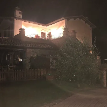 A Due Passi Dal Mare Apartment *